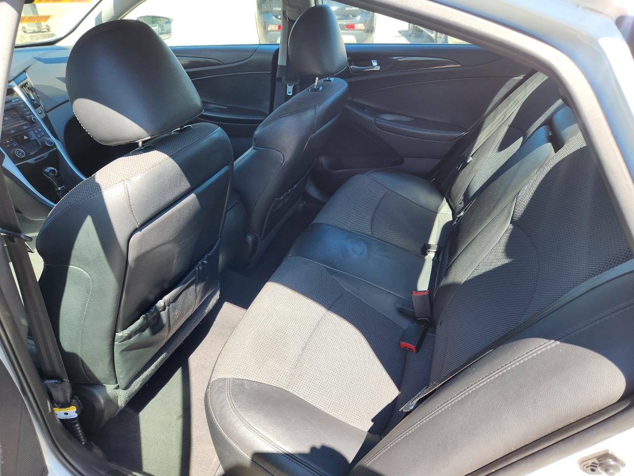 Hyundai Sonata SE 2.0L TGDI 2014