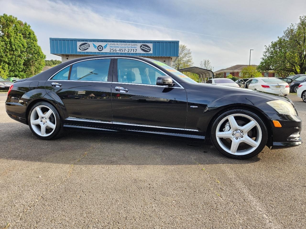 Mercedes-Benz S-Class S550 2012