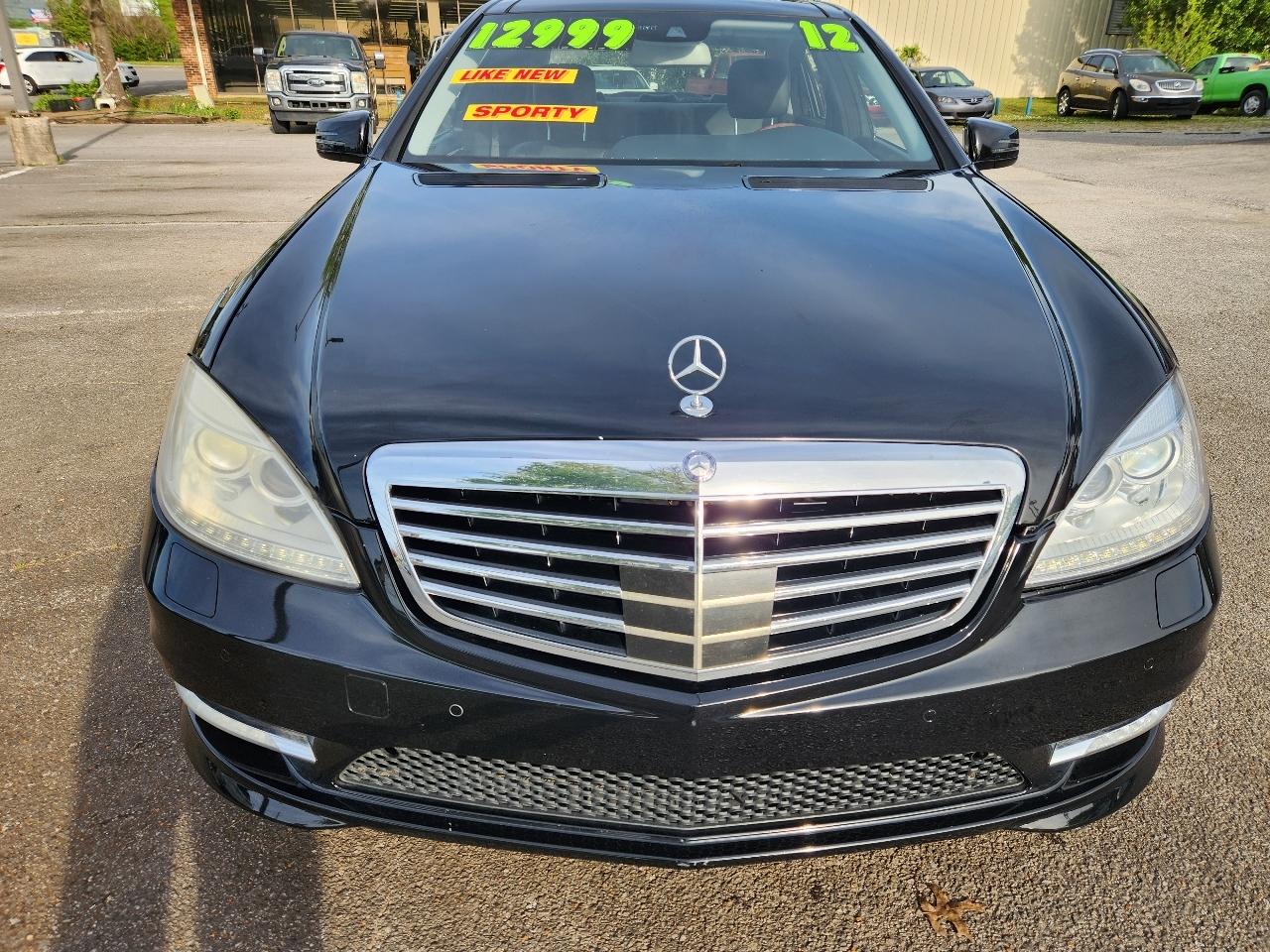 Mercedes-Benz S-Class S550 2012