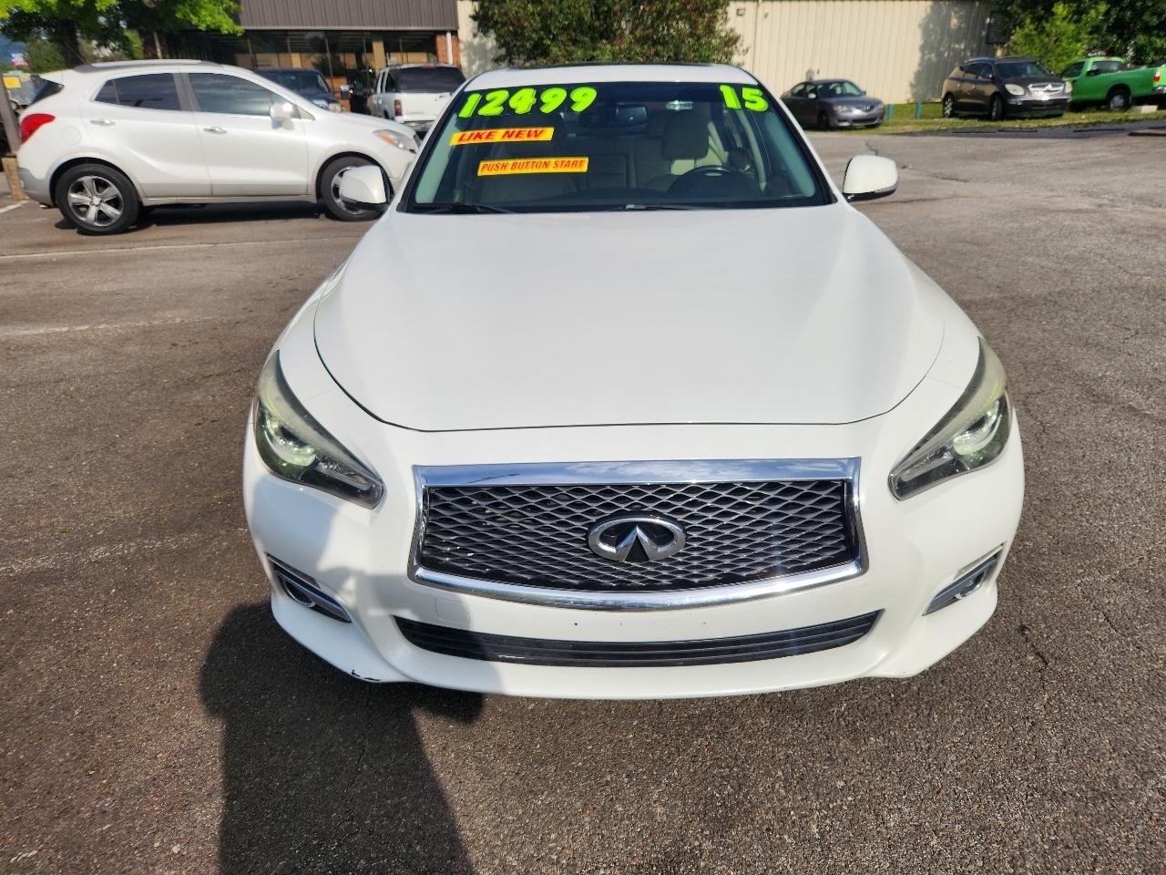 Infiniti Q50 Base AWD 2015