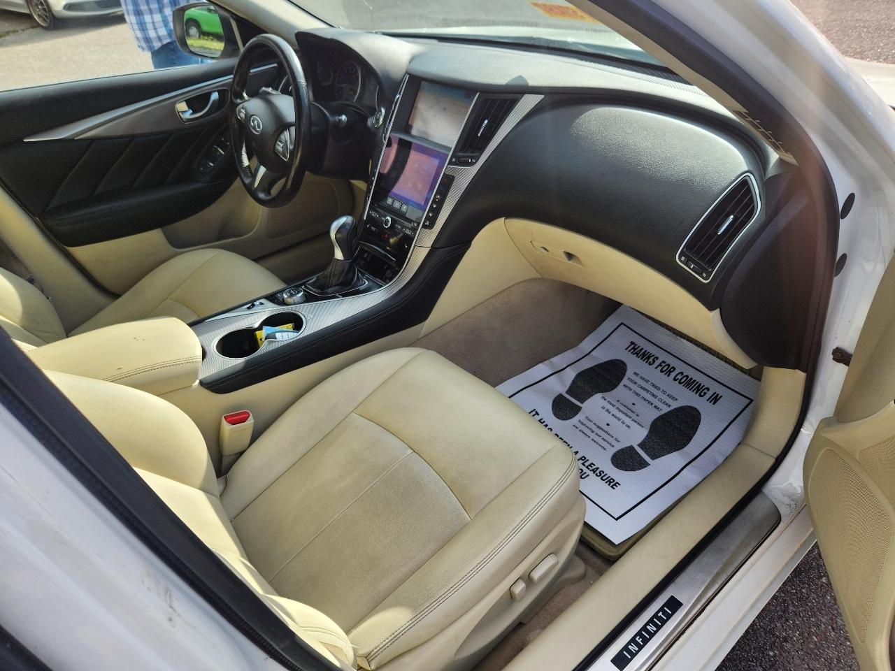 Infiniti Q50 Base AWD 2015