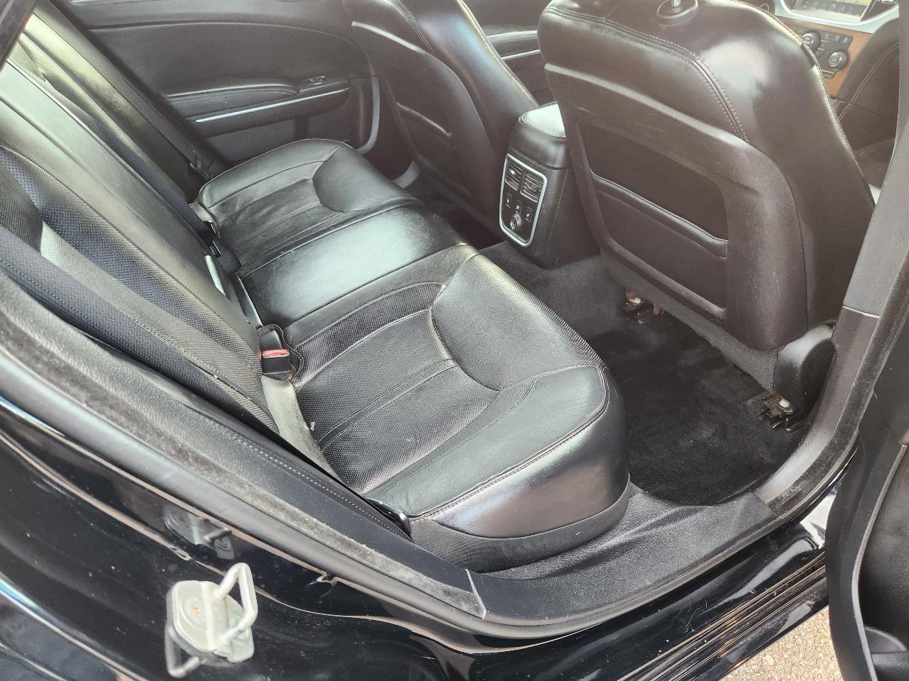 Chrysler 300 C RWD 2012