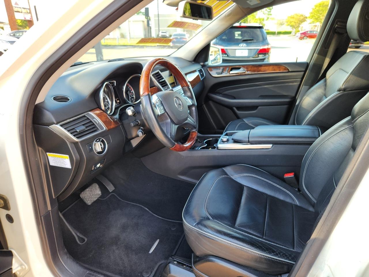 Mercedes-Benz M-Class ML350 4MATIC 2012