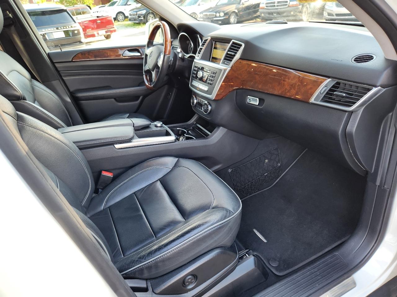 Mercedes-Benz M-Class ML350 4MATIC 2012
