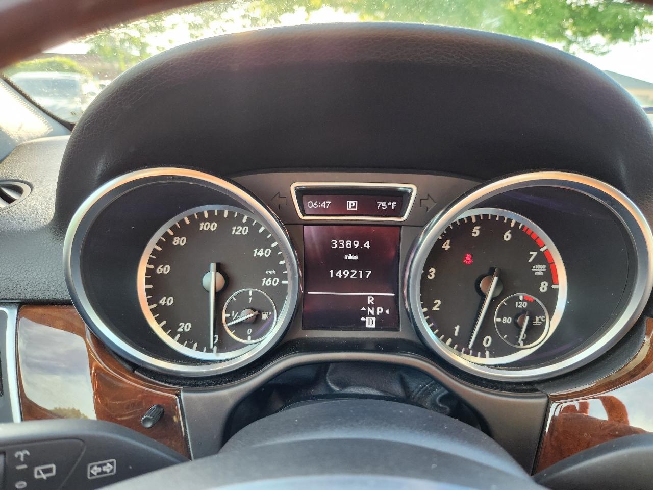 Mercedes-Benz M-Class ML350 4MATIC 2012