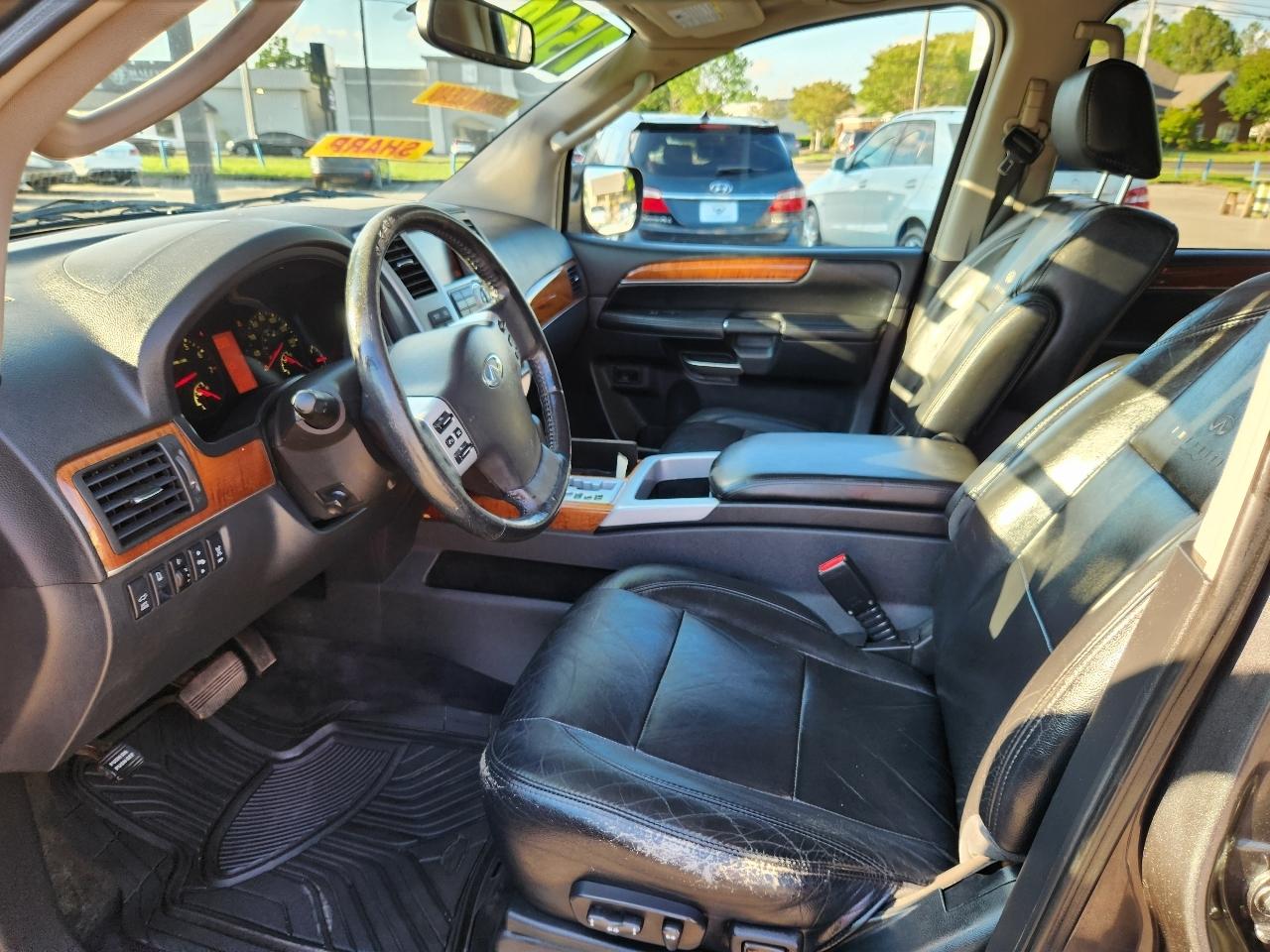 Infiniti QX56 RWD 2010