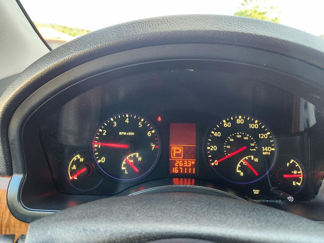Infiniti QX56 RWD 2010