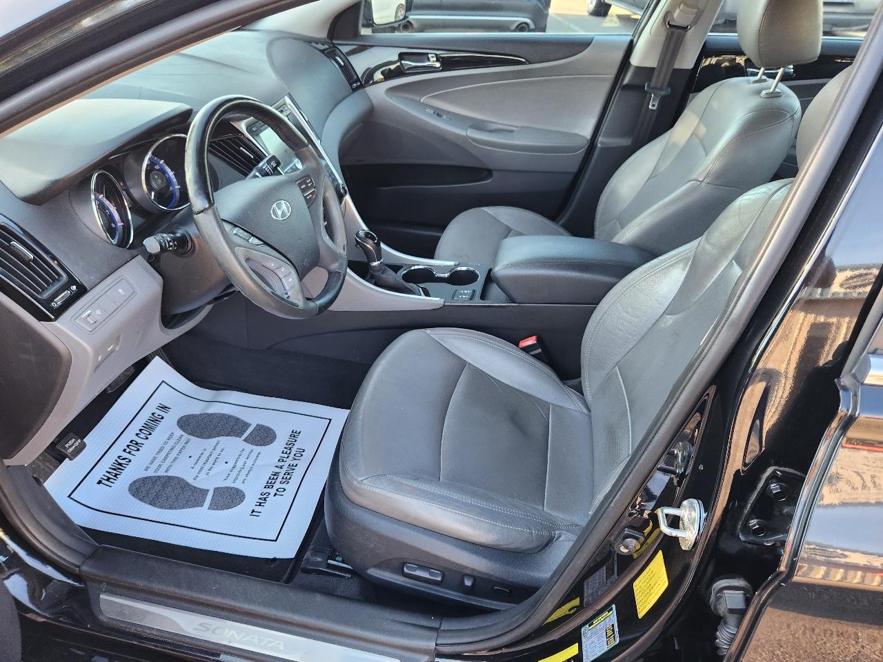 Hyundai Sonata Limited Auto 2011