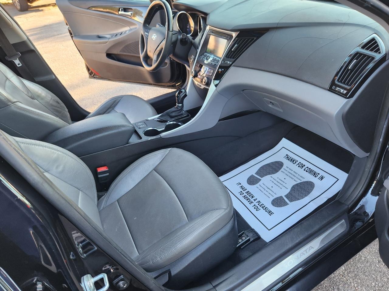 Hyundai Sonata Limited Auto 2011