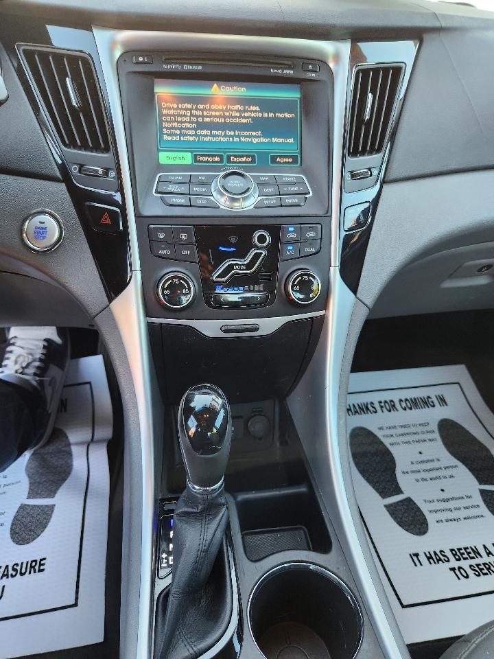 Hyundai Sonata Limited Auto 2011