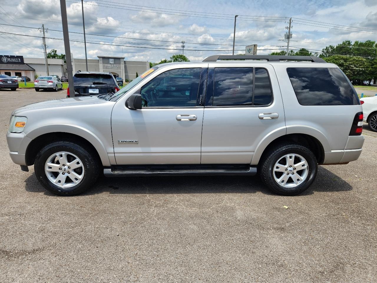 Ford Explorer XLT 4.0L 2WD 2007