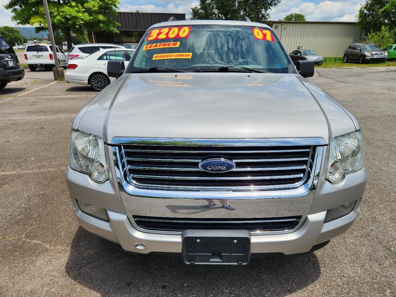 Ford Explorer XLT 4.0L 2WD 2007