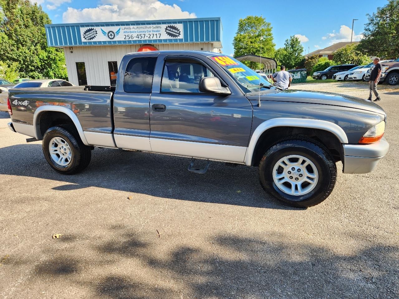 Dodge Dakota SLT Club Cab 4WD 2004
