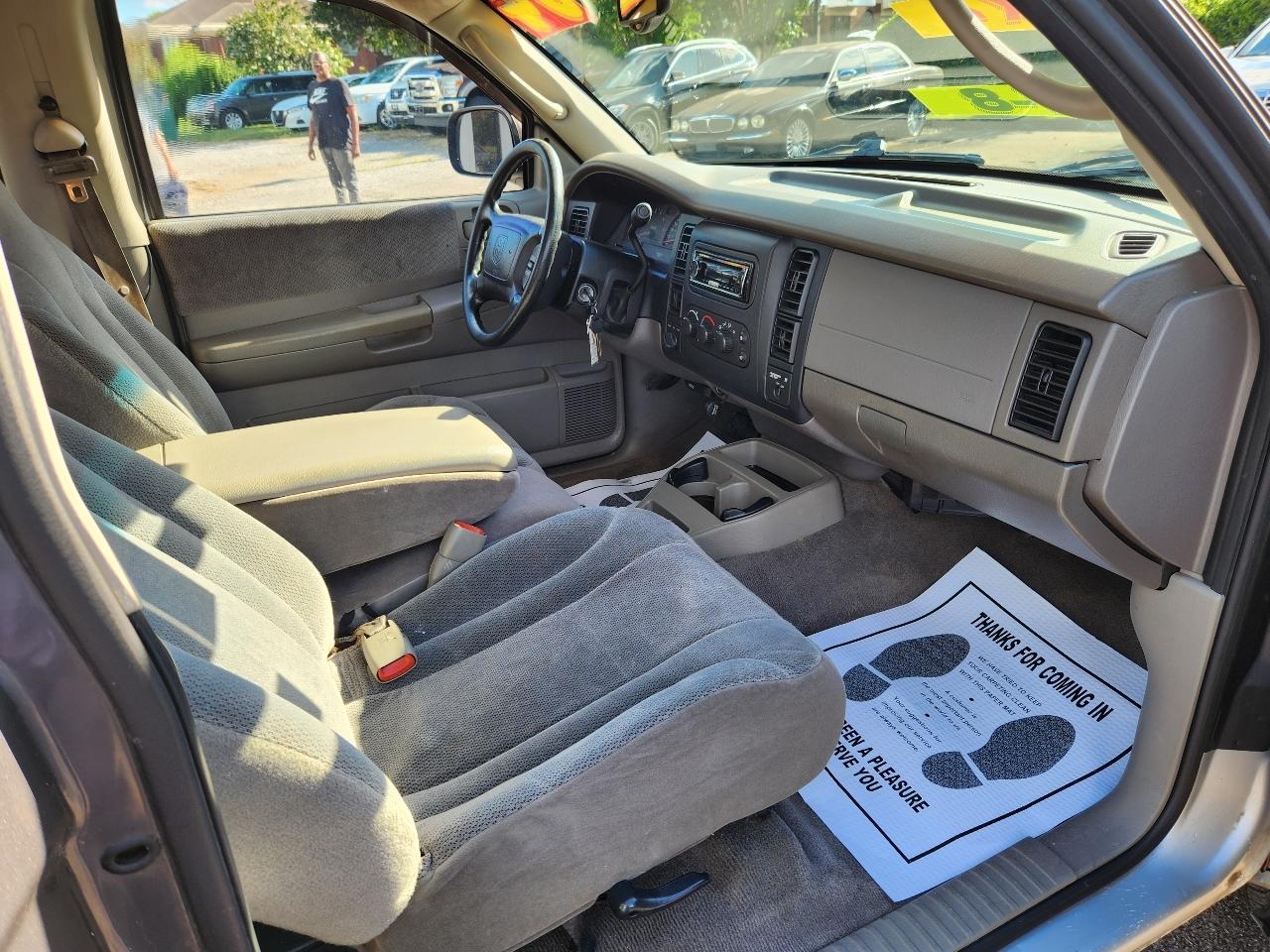 Dodge Dakota SLT Club Cab 4WD 2004