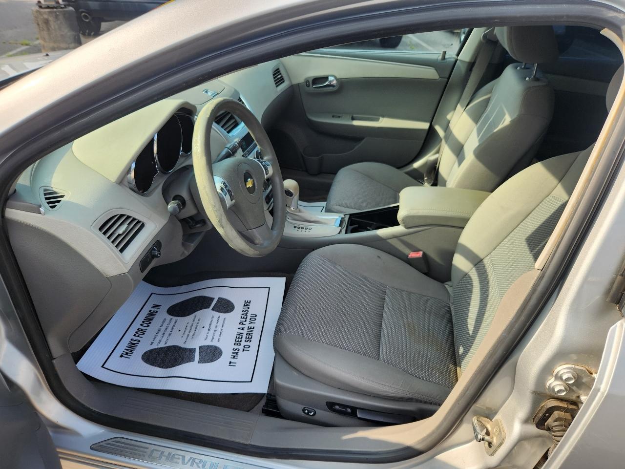 Chevrolet Malibu 1LT 2012