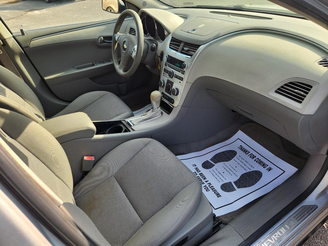 Chevrolet Malibu 1LT 2012