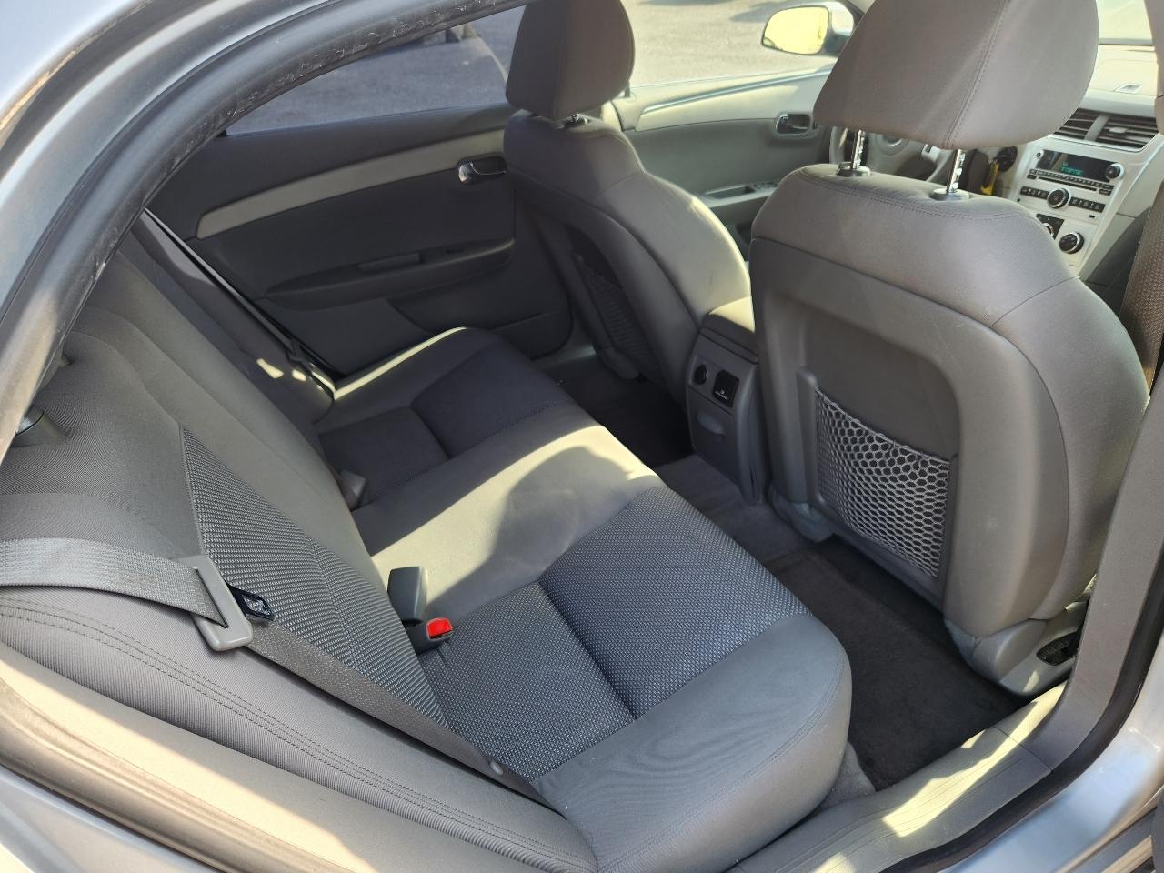 Chevrolet Malibu 1LT 2012