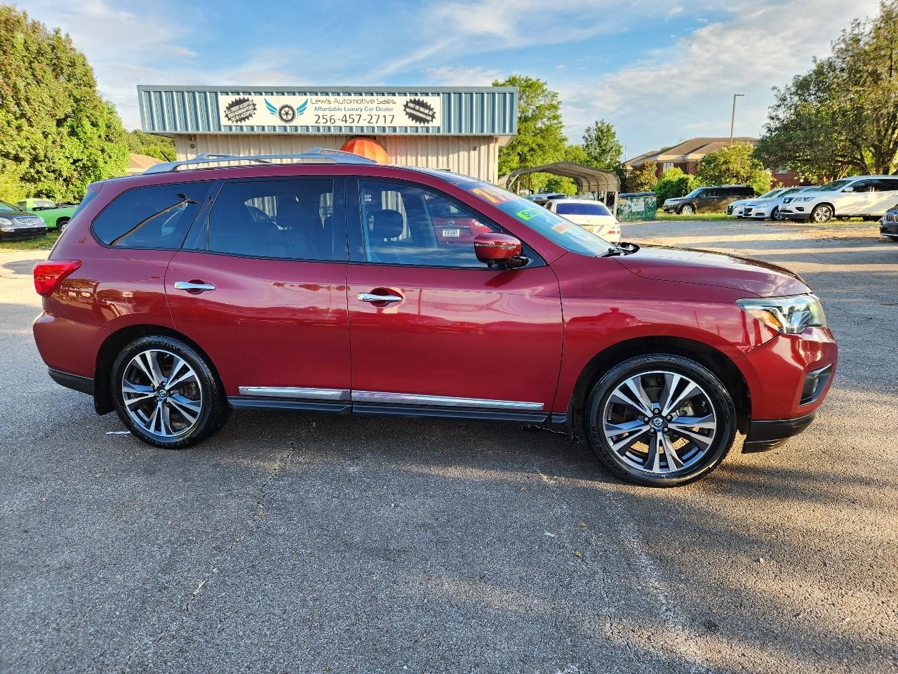 Nissan Pathfinder Platinum 2WD 2017