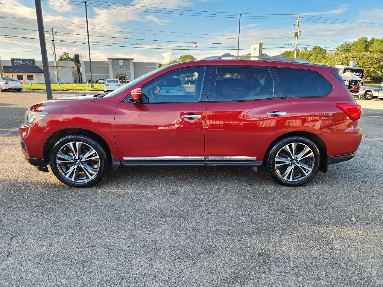Nissan Pathfinder Platinum 2WD 2017