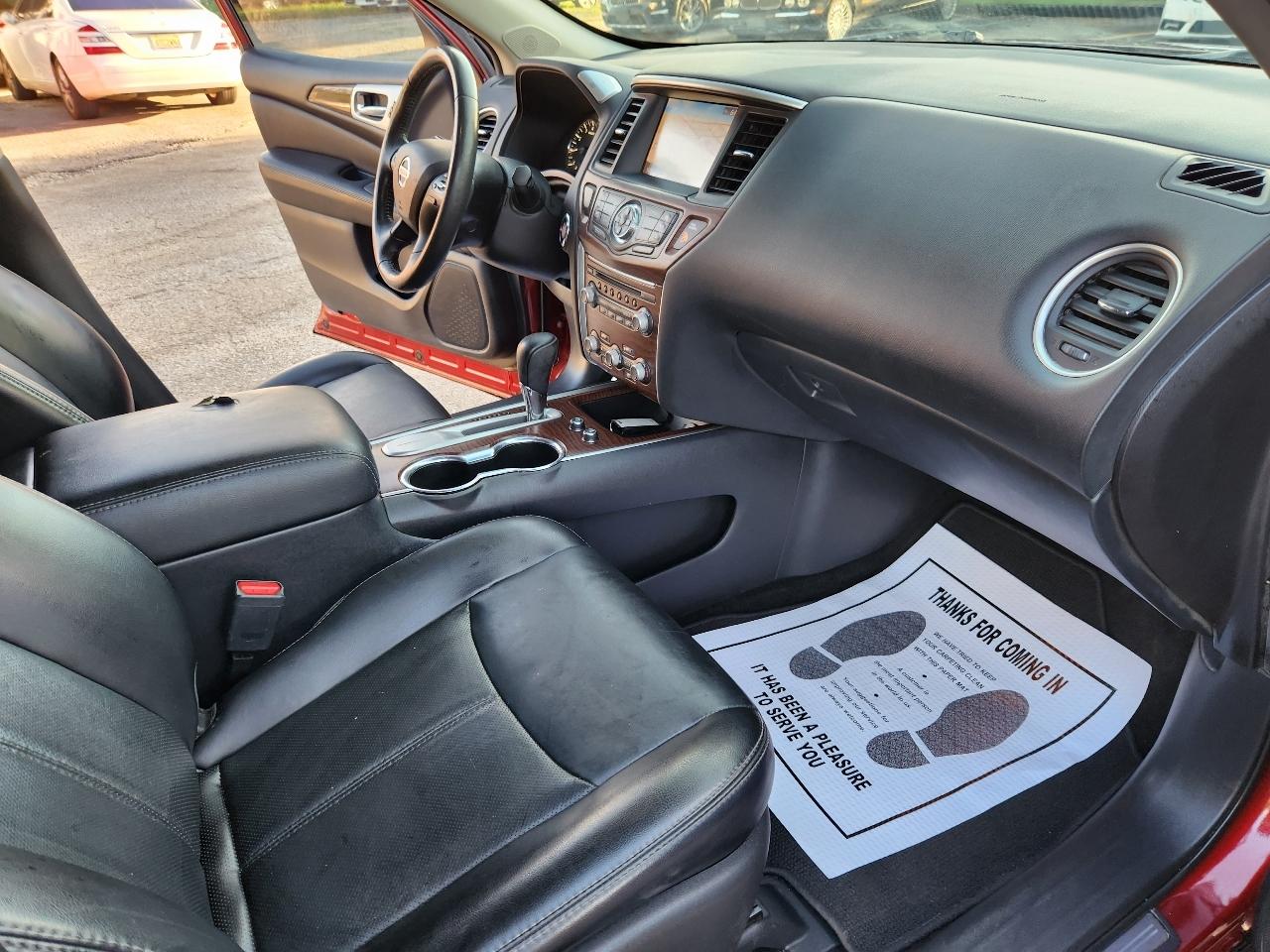 Nissan Pathfinder Platinum 2WD 2017