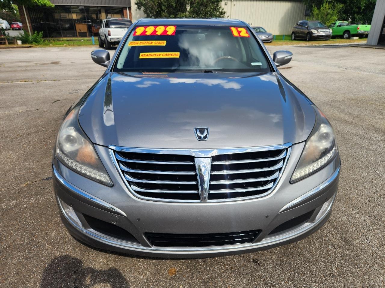 Hyundai Equus Signature 2012