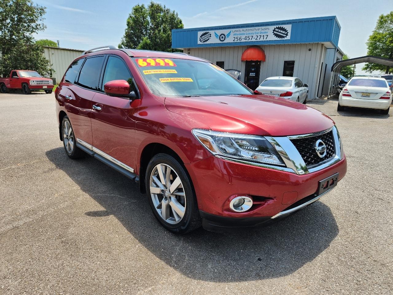 Nissan Pathfinder SV 2WD 2015