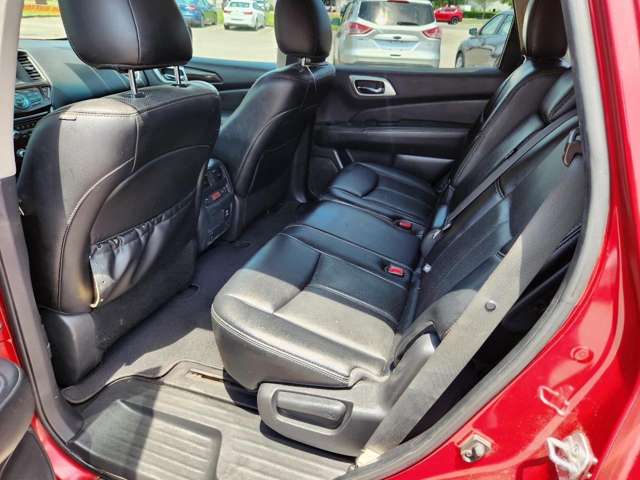 Nissan Pathfinder SV 2WD 2015