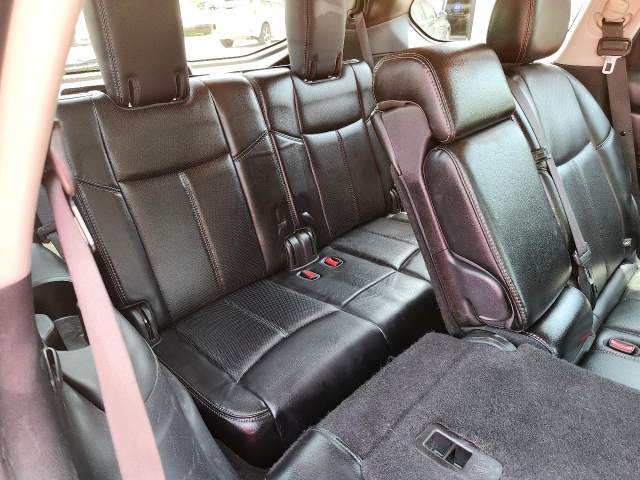Nissan Pathfinder SV 2WD 2015