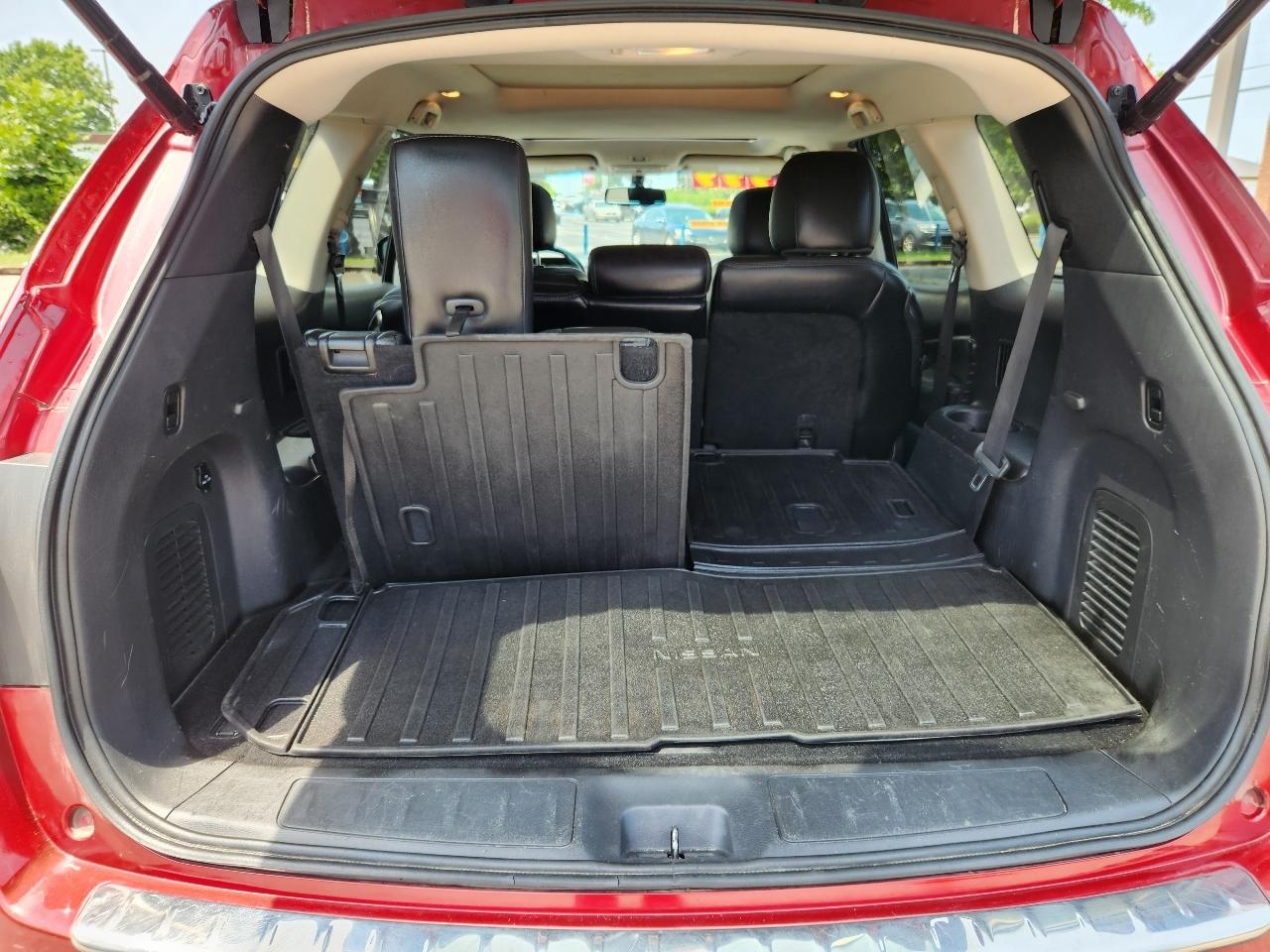 Nissan Pathfinder SV 2WD 2015
