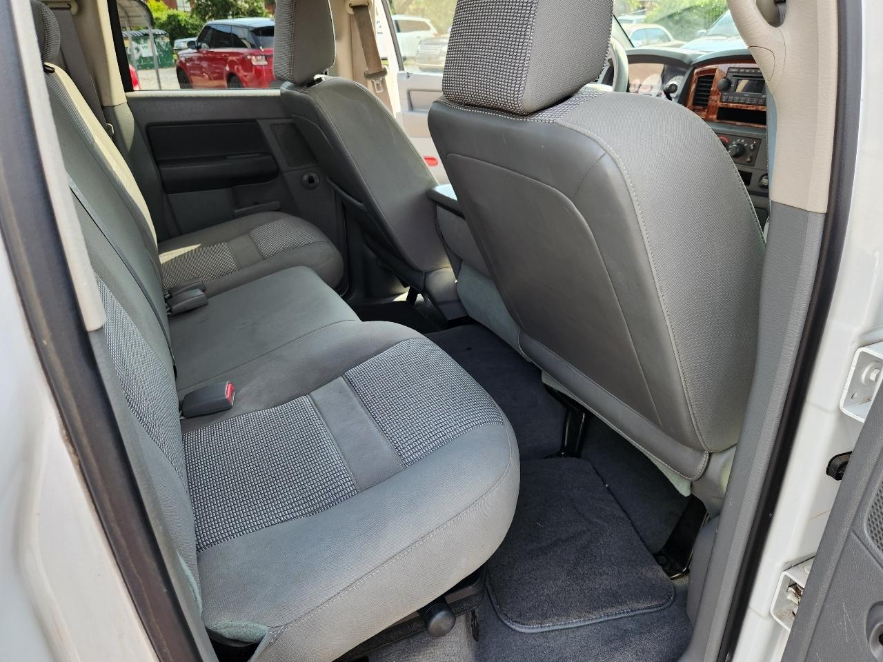 Dodge Ram 1500 ST Quad Cab Long Bed 2WD 2006