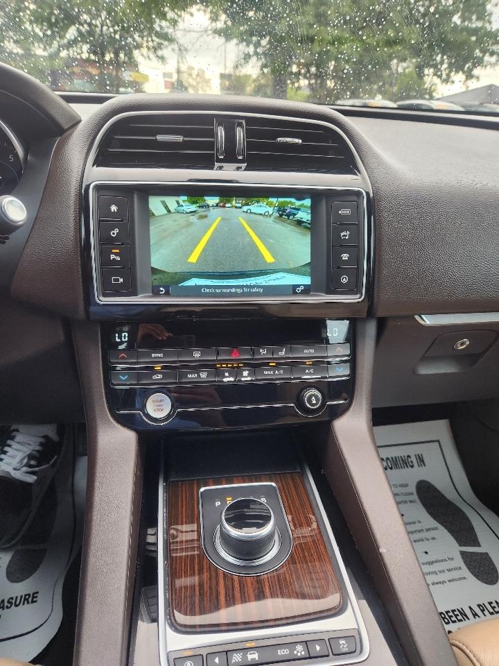 Jaguar F-Pace 35t Prestige 2017
