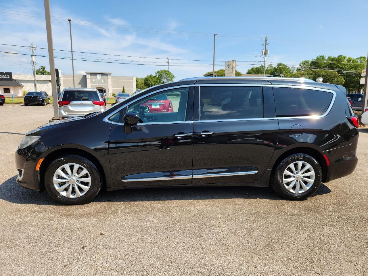 Chrysler Pacifica Touring-L 2019