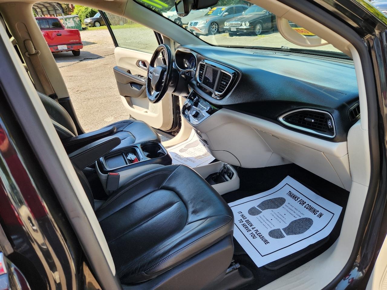 Chrysler Pacifica Touring-L 2019