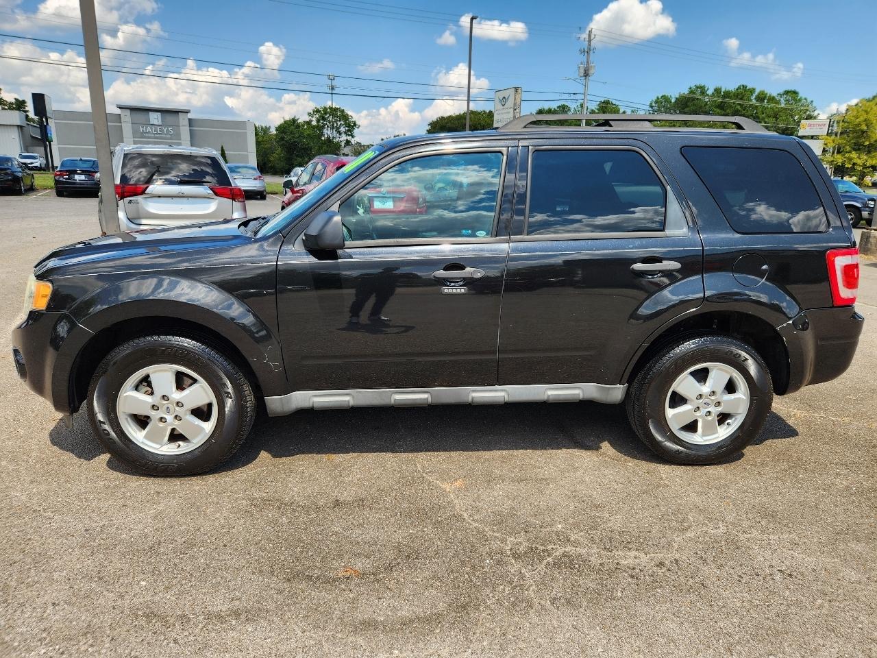 Ford Escape XLT FWD 2011