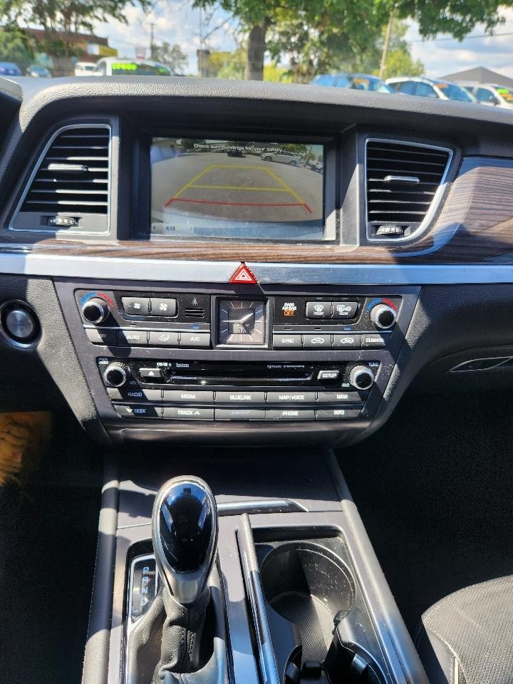Hyundai Genesis 3.8L 2016