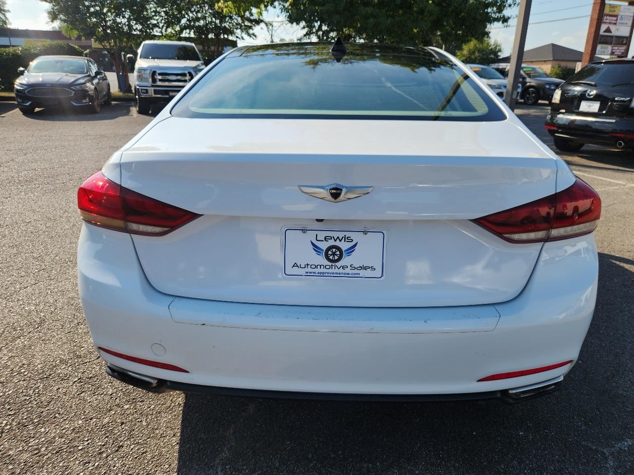 Hyundai Genesis 3.8L 2015