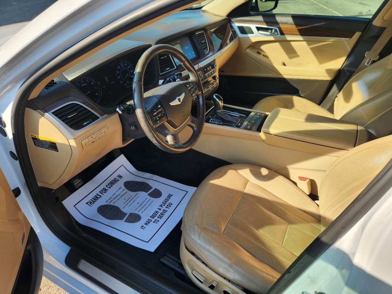 Hyundai Genesis 3.8L 2015