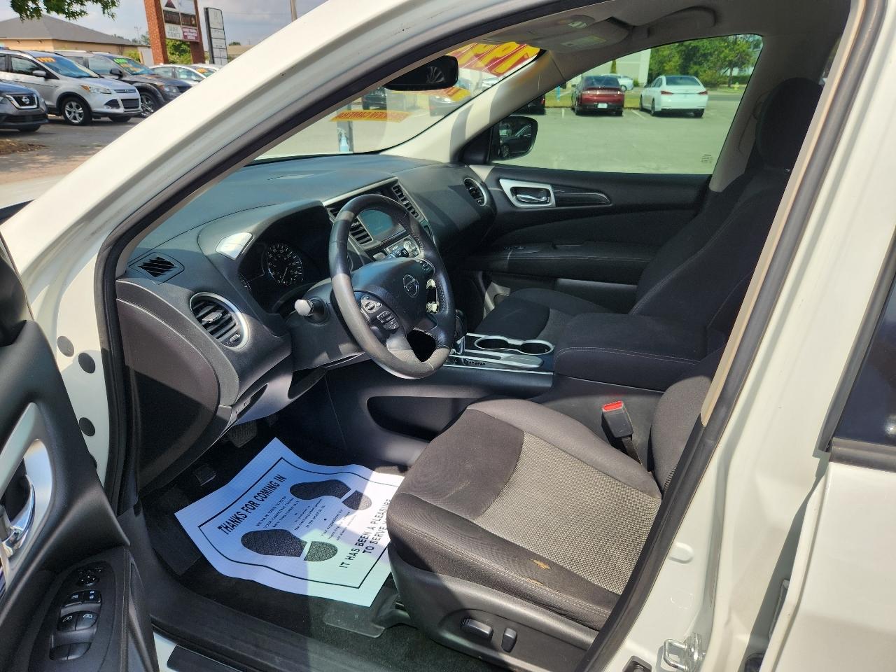 Nissan Pathfinder Platinum 2WD 2017