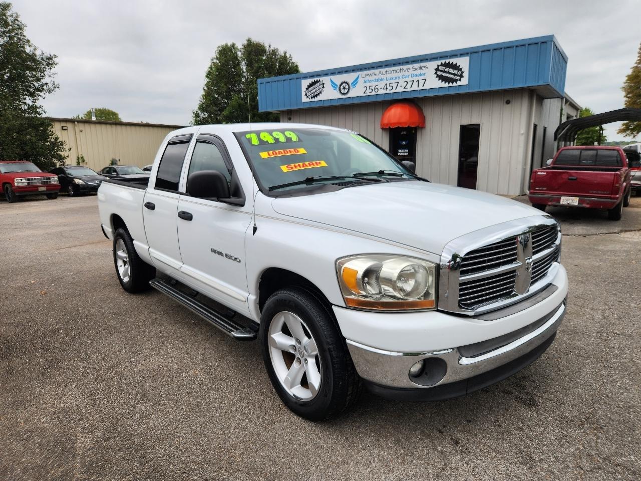 Dodge Ram 1500 ST Quad Cab Long Bed 2WD 2006