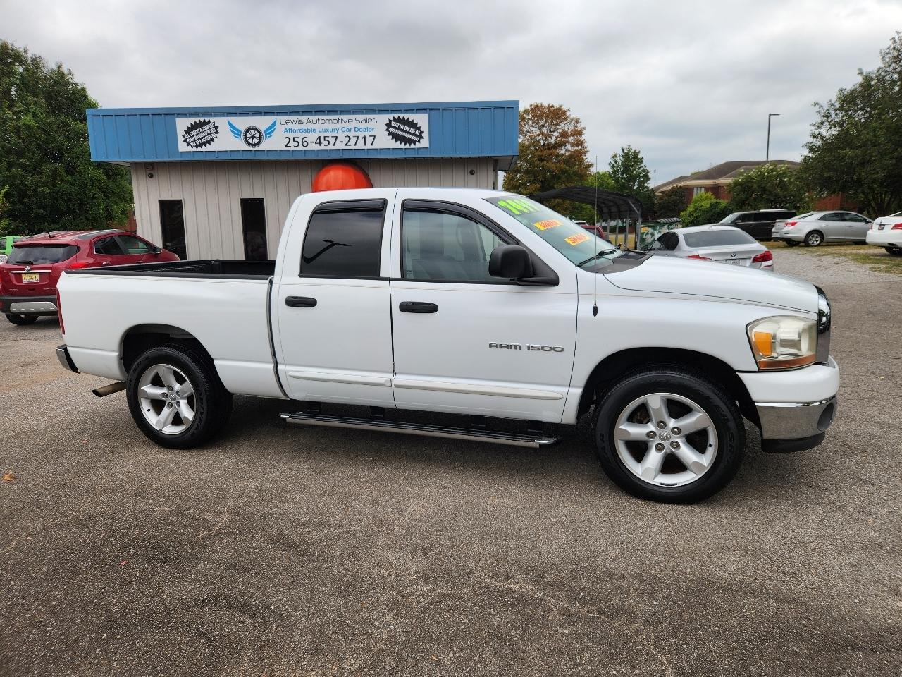 Dodge Ram 1500 ST Quad Cab Long Bed 2WD 2006
