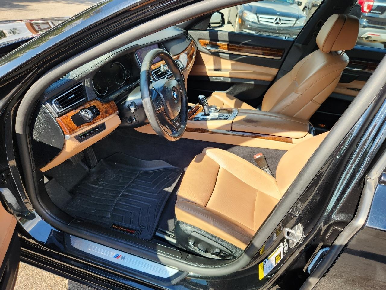 BMW 7-Series 740iL 2015