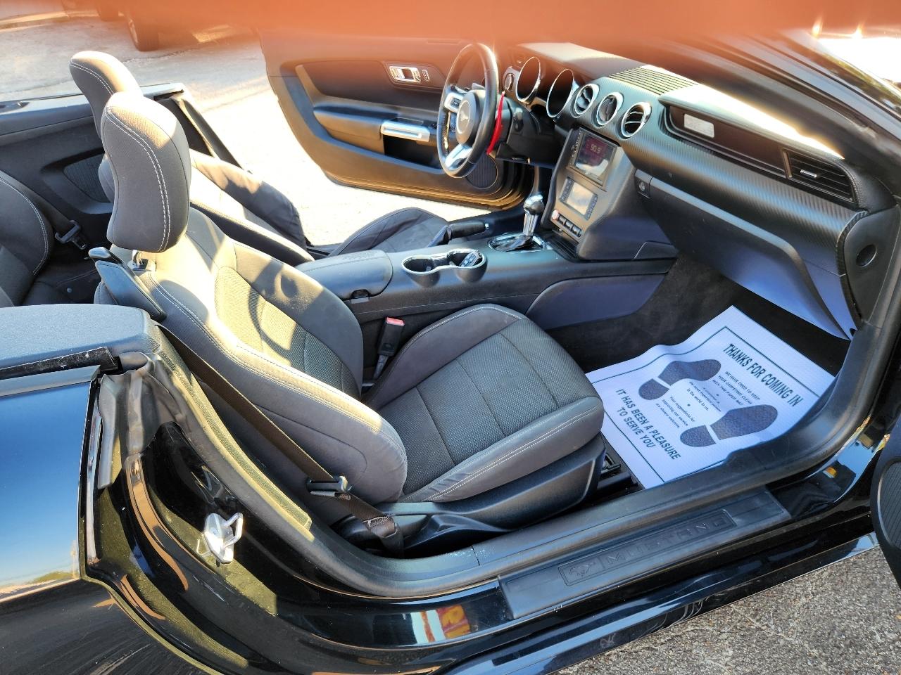 Ford Mustang V6 Convertible 2016
