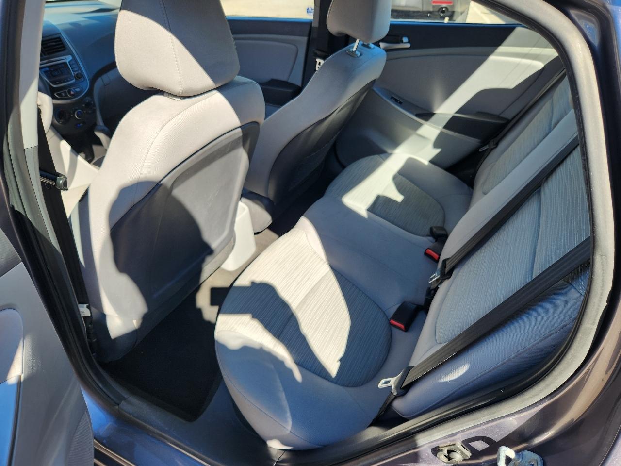 Hyundai Accent SE 4-Door 6A 2016