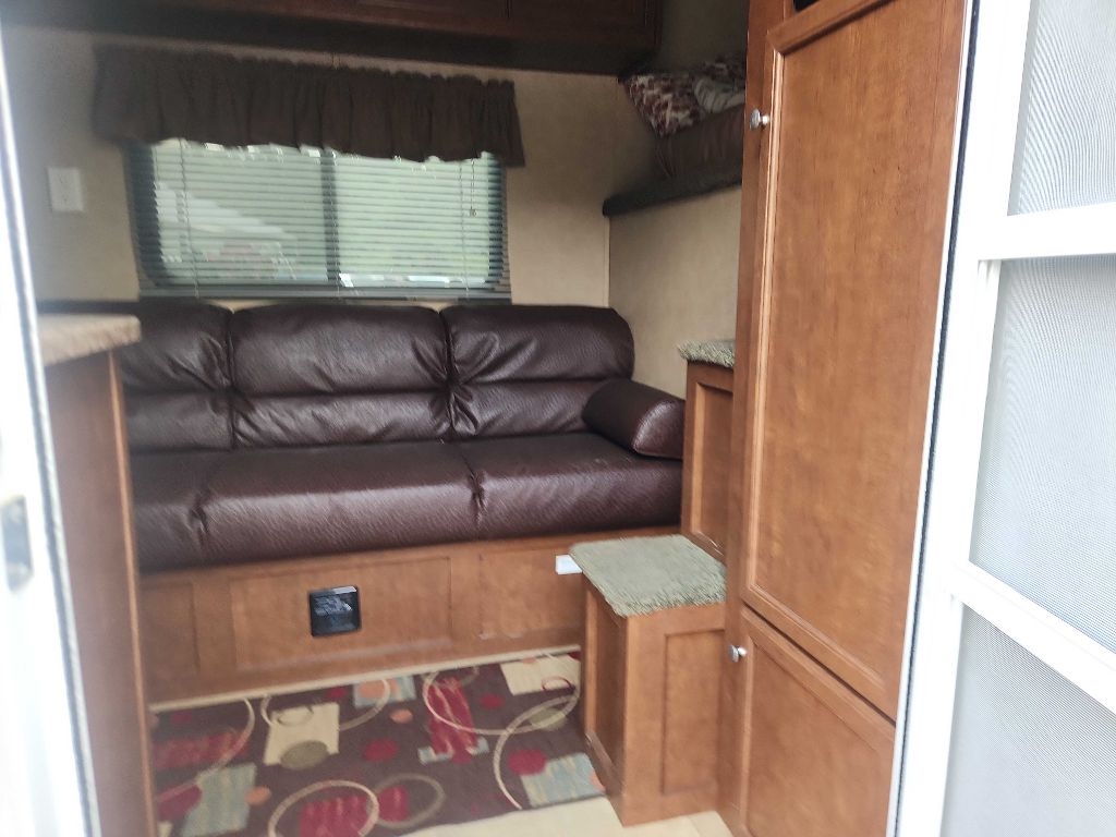 Bison Coach Unknown  2013 Bison Coach Unknown  2013