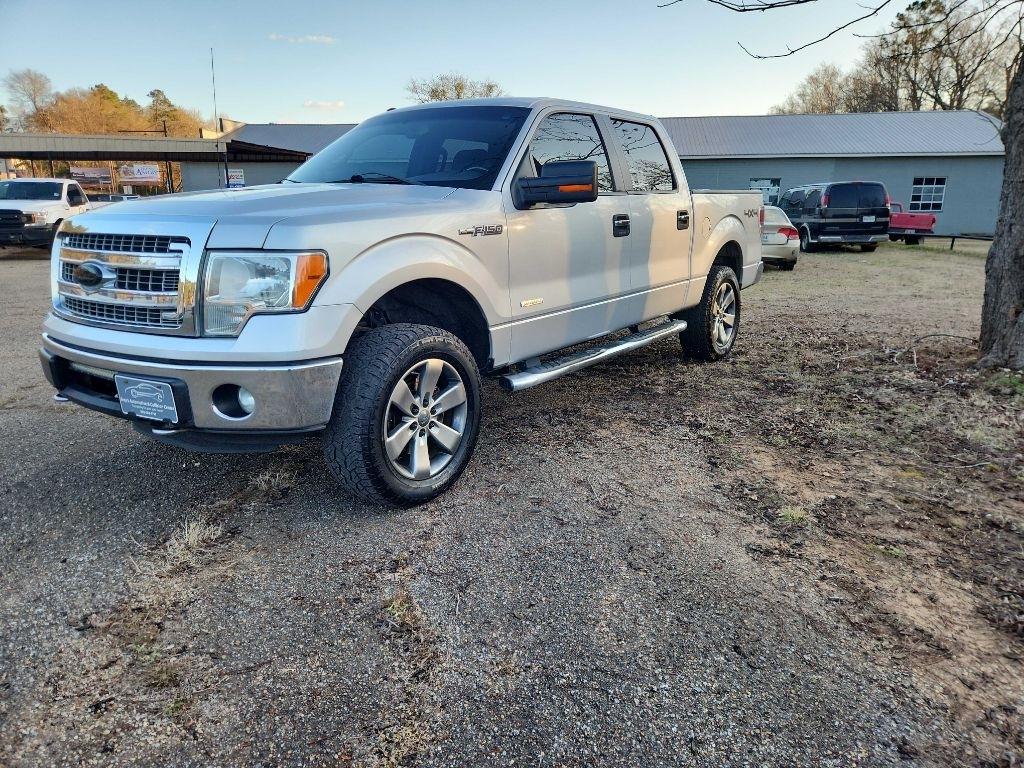 Ford F-150 XL SuperCrew 5.5-ft. Bed 4WD 2013