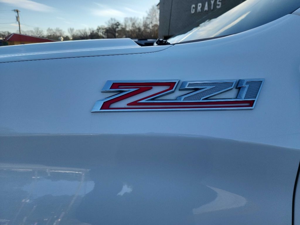 Chevrolet Silverado 1500 Limited Custom Trail Boss Crew Cab Long Box 4WD 2022