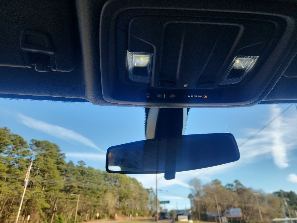 Chevrolet Silverado 1500 Limited Custom Trail Boss Crew Cab Long Box 4WD 2022