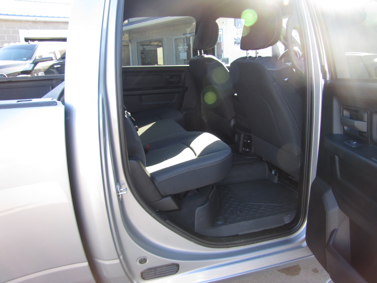 2023 Ram 3500 Tradesman photo 8
