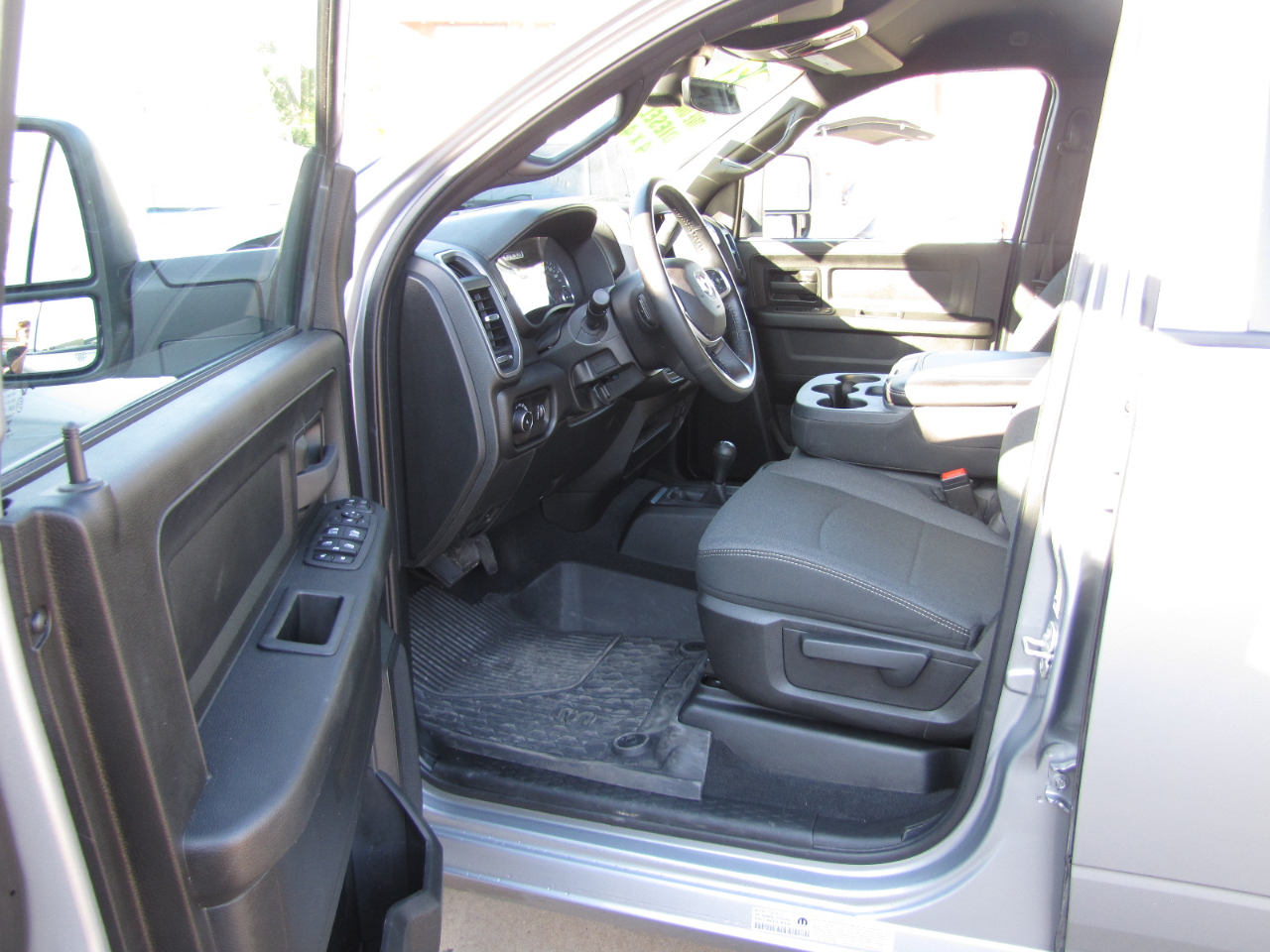 2023 Ram 3500 Tradesman photo 10