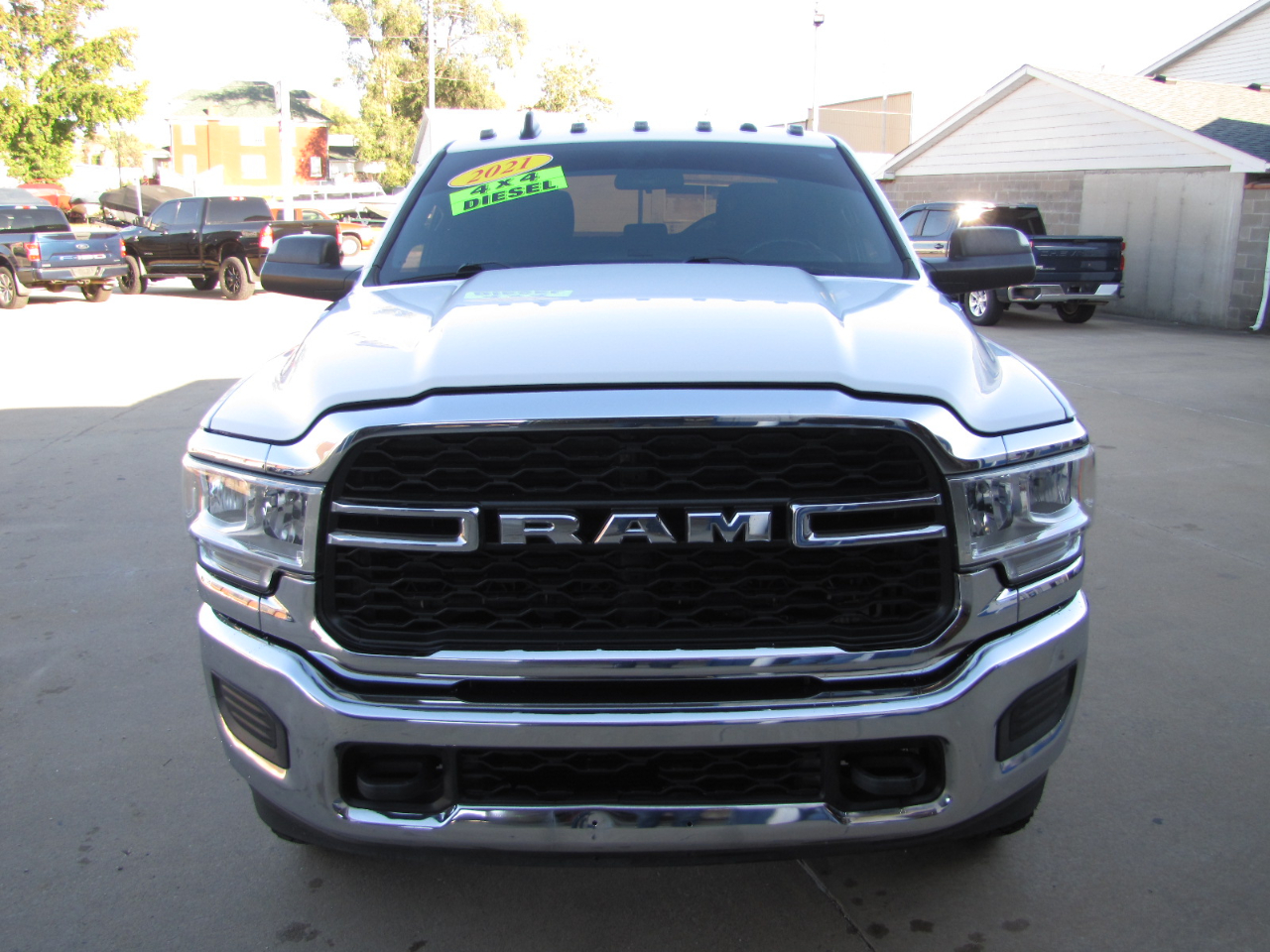 RAM 3500 Tradesman Crew Cab 4WD DRW 2021 RAM 3500 Tradesman Crew Cab 4WD DRW 2021